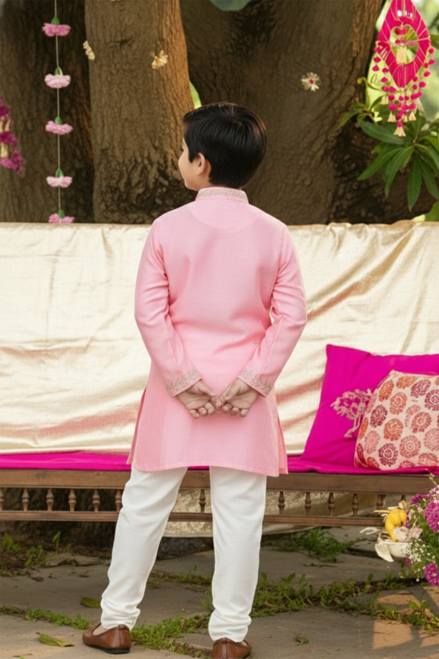 Twilight embroidered kurta and pyjama