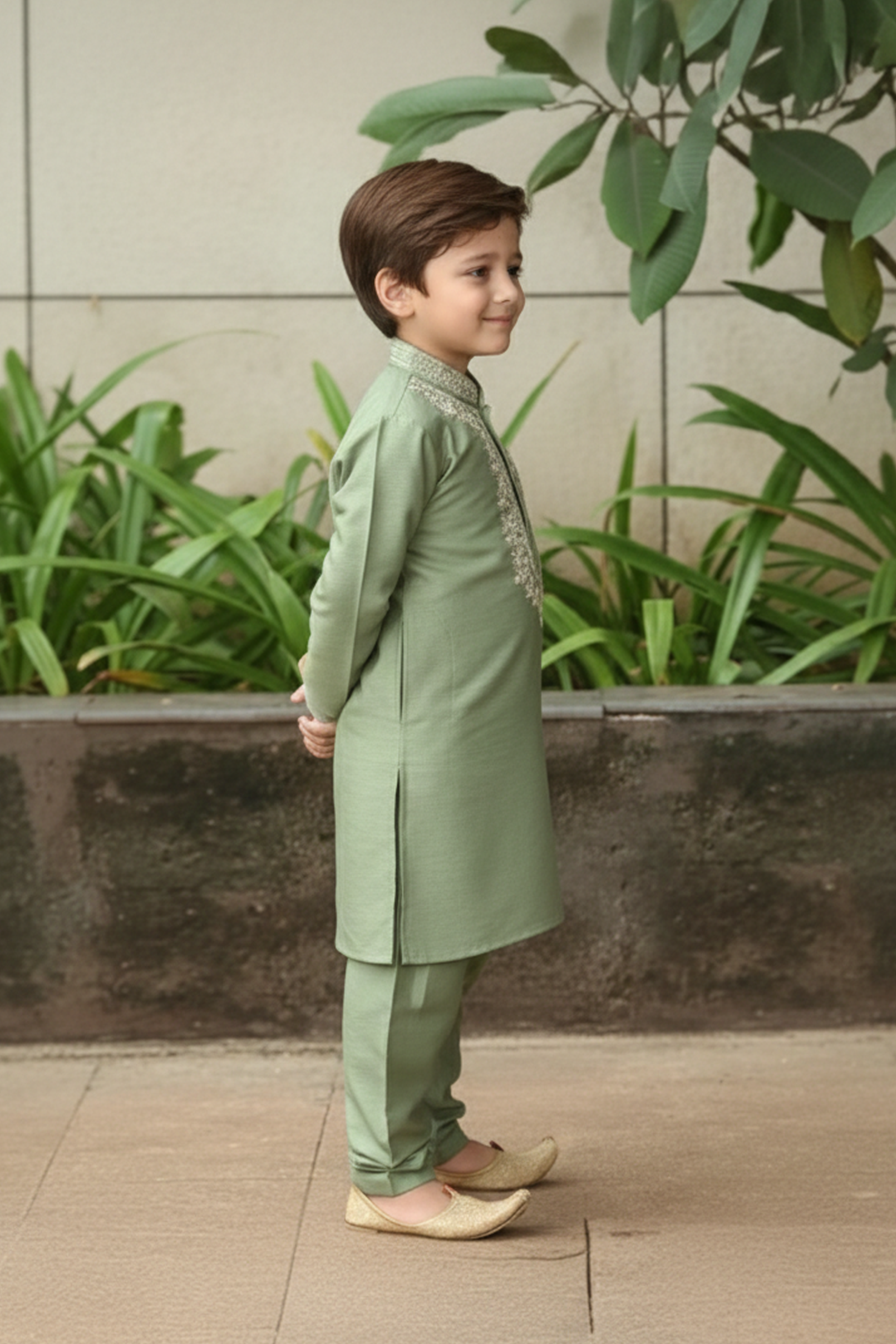 Green embroidered silk kurta with matching silk pyjama