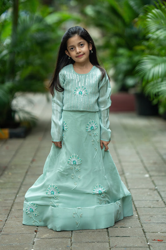 Dewlily charm lehnga set